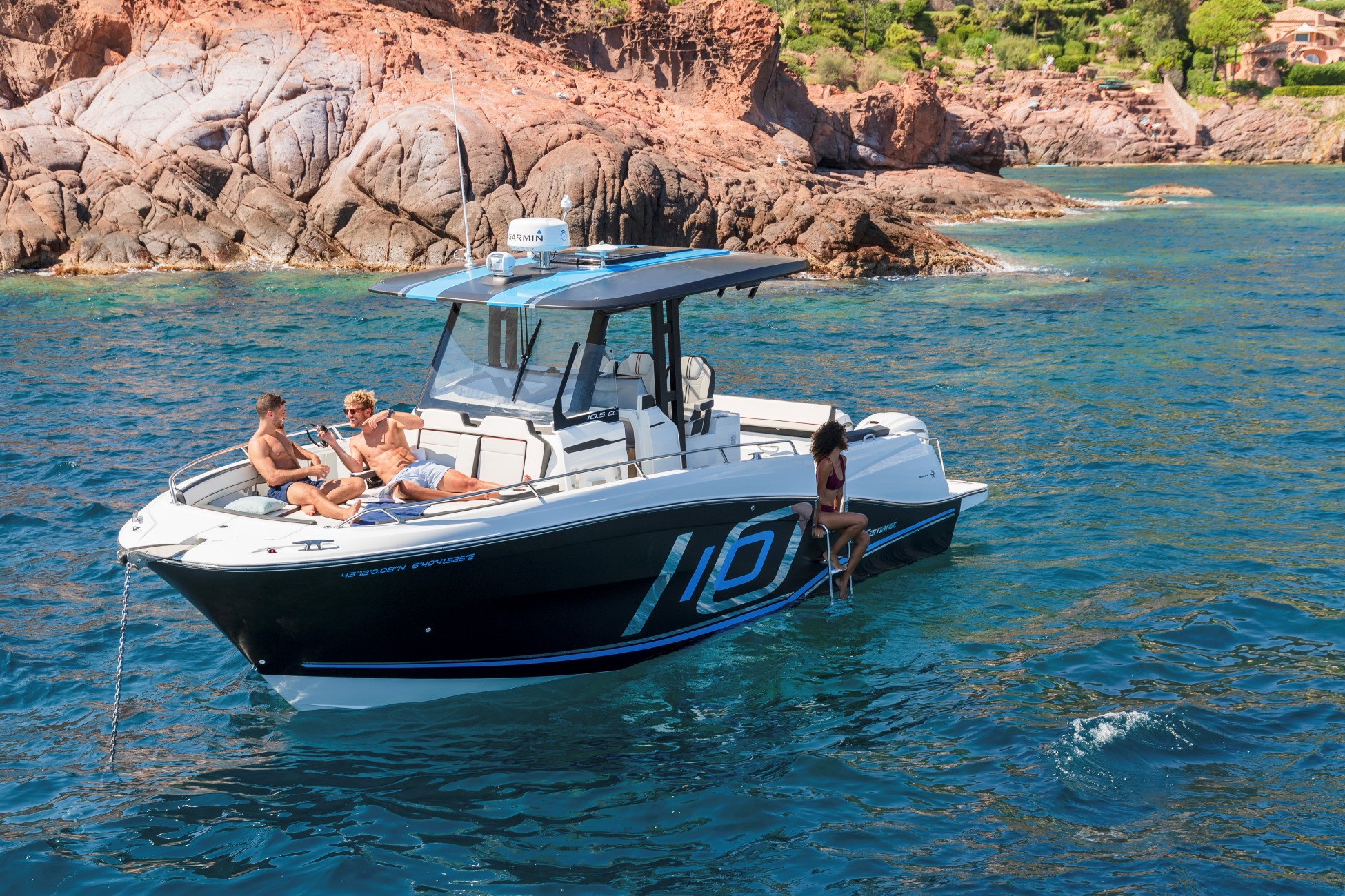 Cap Camarat 10.5 CC — победитель конкурса European Powerboat of the Year 2023